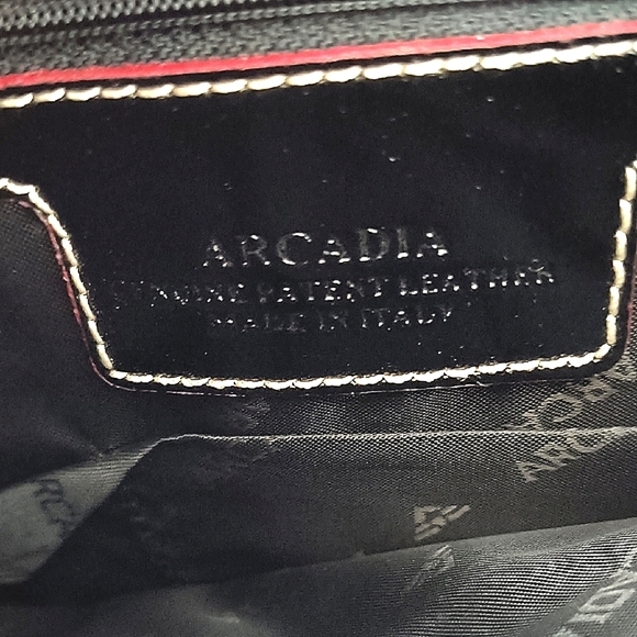 Arcadia Black Patent Leather Crossbody Bag. Made In Italy. Like New - Picture 4 of 12
